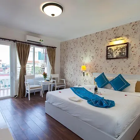 Friends Inn & Travel